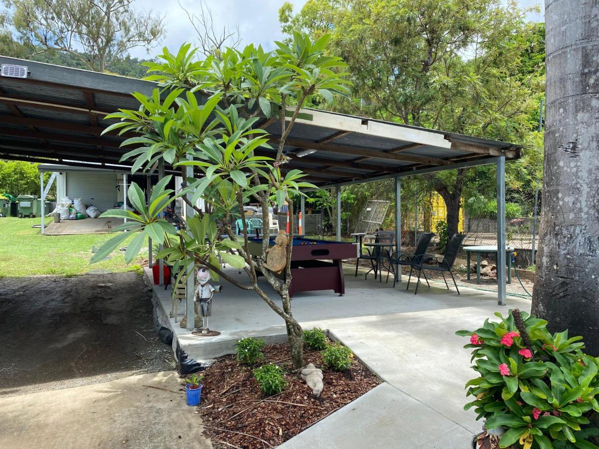 Bush Village Holiday Cabins Airlie Beach Exterior foto