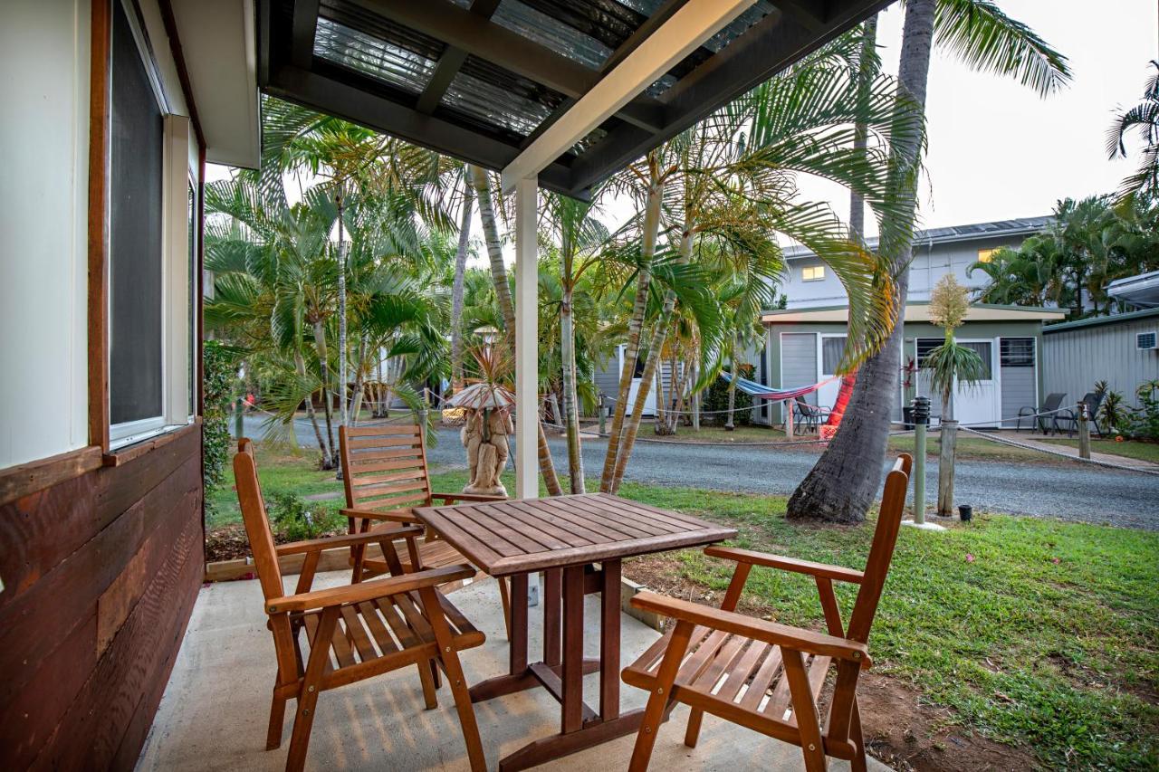 Bush Village Holiday Cabins Airlie Beach Exterior foto