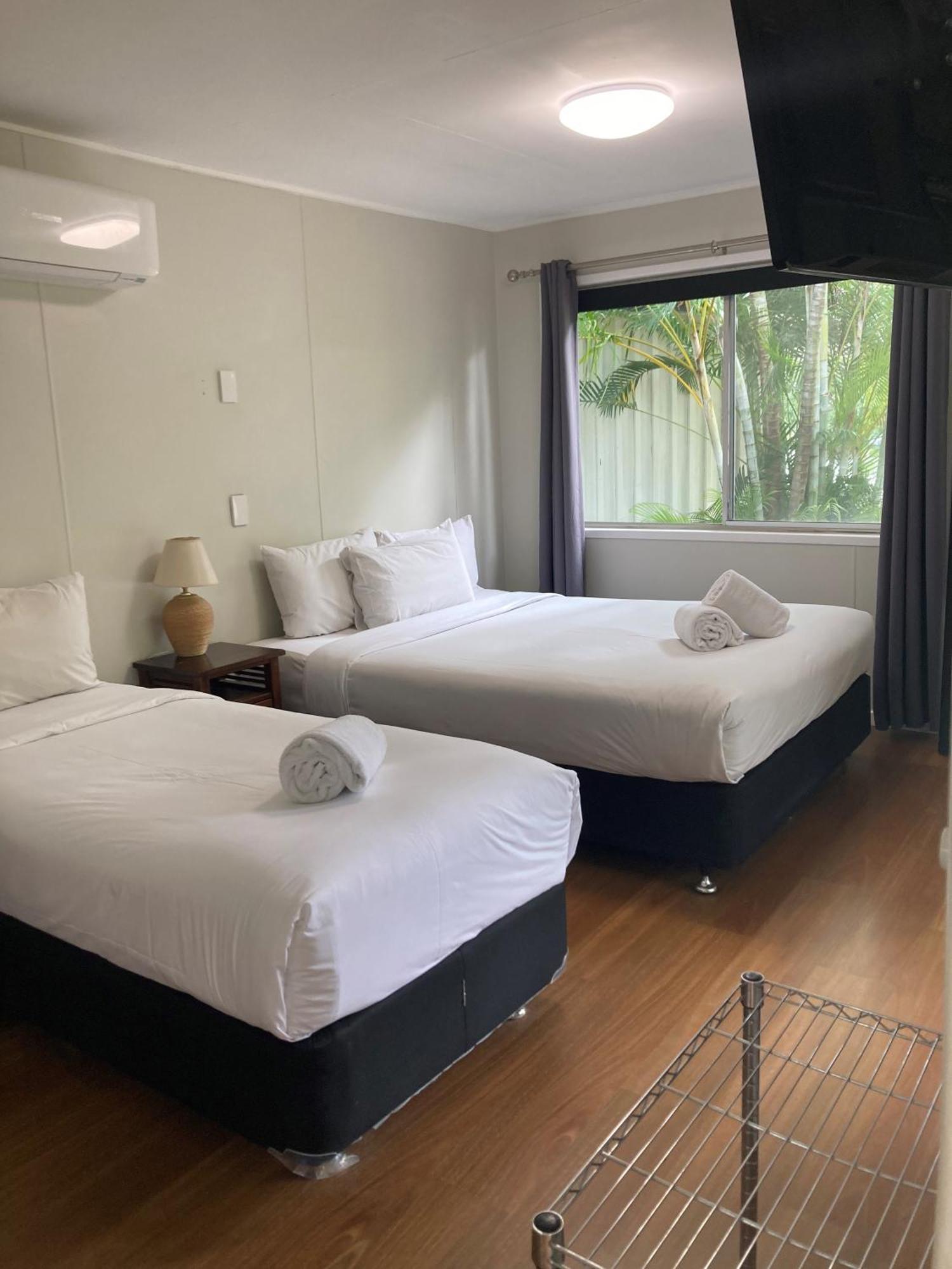 Bush Village Holiday Cabins Airlie Beach Exterior foto
