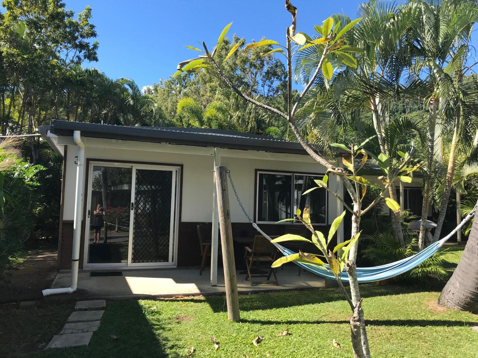 Bush Village Holiday Cabins Airlie Beach Exterior foto