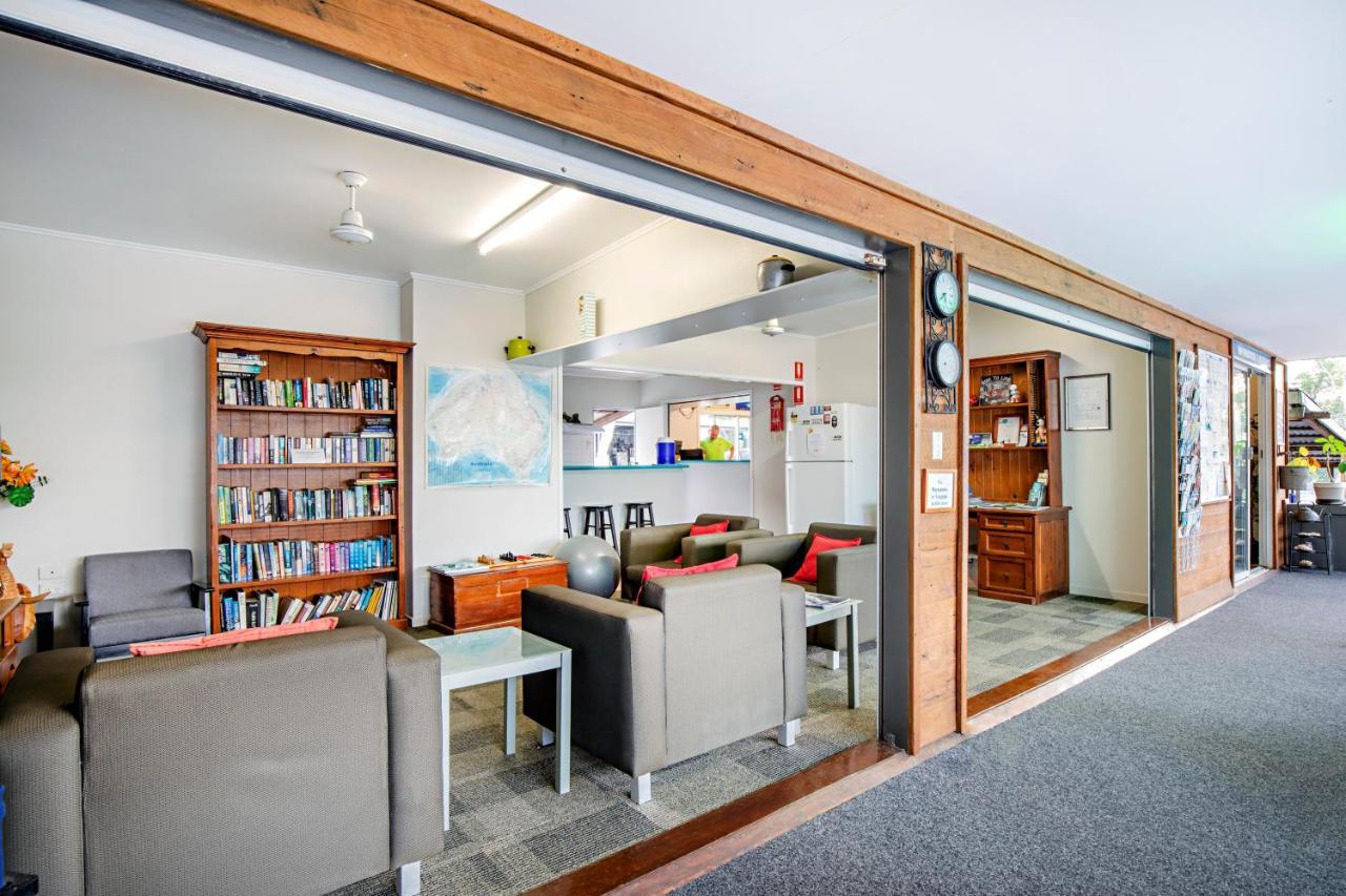 Bush Village Holiday Cabins Airlie Beach Exterior foto