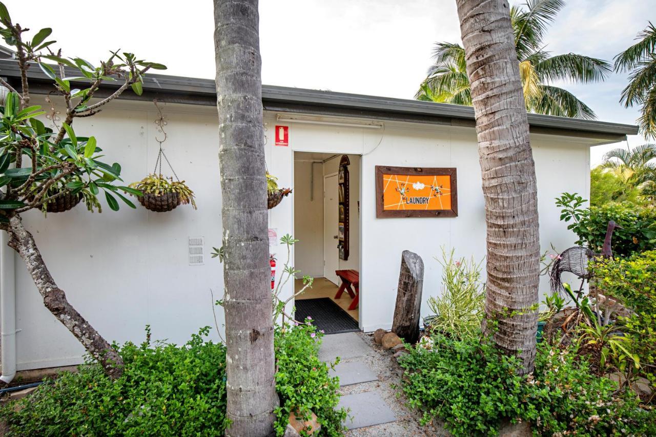 Bush Village Holiday Cabins Airlie Beach Exterior foto